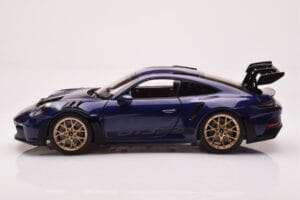 Porsche 911 992 GT3 RS Gentian Син Металик Norev 1:18 187363 Метал — снимка 4 от 8