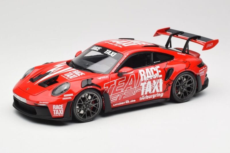 Porsche 911 992 GT3 RS Getspeed Race Taxi Guards Red Minichamps 1:18 110062040 Метал