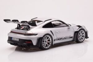 Porsche 911 992 GT3 RS Ice Сив Norev 1:18 187359 Метал — снимка 3 от 8