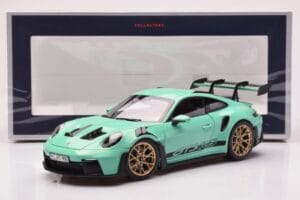Porsche 911 992 GT3 RS Mint Зелен Norev 1:18 187362 Метал — снимка 8 от 8