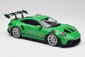 Porsche 911 992 GT3 RS Python Зелен & Сребристи Джанти & Черен Декор Minichamps 1:18 153062235 Метал — снимка 4 от 6