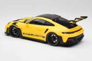 Porsche 911 992 GT3 RS Racing Жълт & Черни Джанти Minichamps 1:18 153062245 Метал — снимка 5 от 6