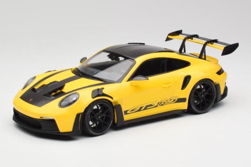 Porsche 911 992 GT3 RS Racing Жълт & Черни Джанти Minichamps 1:18 153062245 Метал