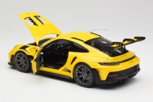 Porsche 911 992 GT3 RS Racing Жълт Norev 1:18 WAP0212810RGT3 Метал — снимка 5 от 8