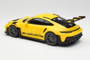 Porsche 911 992 GT3 RS Racing Жълт Norev 1:18 WAP0212810RGT3 Метал — снимка 7 от 8