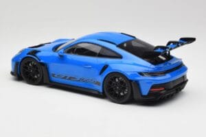 Porsche 911 992 GT3 RS Shark Син & Черни Джанти Minichamps 1:18 153062233 Метал — снимка 5 от 6