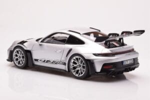 Porsche 911 992 GT3 RS Сребрист Металик Norev 1:18 187357 Метал — снимка 7 от 8