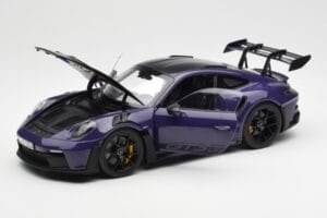 Porsche 911 992 GT3 RS Weissach Package Ultraviolet Norev 1:18 187368 Метал — снимка 2 от 8