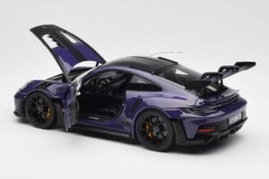 Porsche 911 992 GT3 RS Weissach Package Ultraviolet Norev 1:18 187368 Метал — снимка 5 от 8