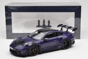 Porsche 911 992 GT3 RS Weissach Package Ultraviolet Norev 1:18 187368 Метал — снимка 8 от 8