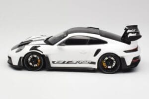 Porsche 911 992 GT3 RS Бял & Черни Джанти Minichamps 1:18 155062230 Метал — снимка 3 от 6