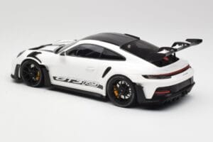 Porsche 911 992 GT3 RS Бял & Черни Джанти Minichamps 1:18 155062230 Метал — снимка 5 от 6