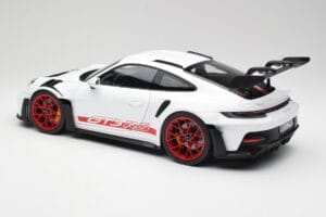 Porsche 911 992 GT3 RS Бял & Pyro Червен Norev 1:12 127530 Метал — снимка 5 от 6