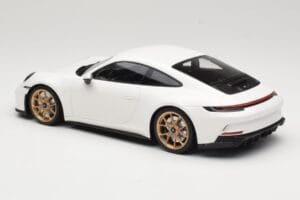 Porsche 911 992 GT3 Touring Бял Neodyme Wheels Minichamps 1:18 117069022 Метал — снимка 5 от 6