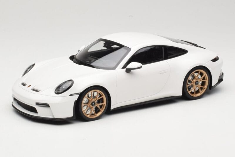 Porsche 911 992 GT3 Touring Бял Neodyme Wheels Minichamps 1:18 117069022 Метал
