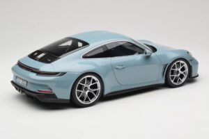 Porsche 911 992 S/T Meisenblau Norev 1:12 127550 Метал — снимка 2 от 6
