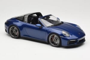 Porsche 911 992 Targa 4 GTS Blue Metallic Minichamps 1:18 155061060 Метал — снимка 4 от 6