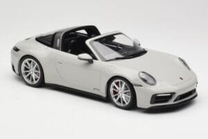 Porsche 911 992 Targa 4 GTS Сив Minichamps 1:18 155061064 Метал — снимка 4 от 6