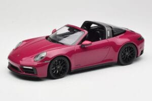 Porsche 911 992 Targa 4 GTS Rubystar Minichamps 1:18 155061066 Метал