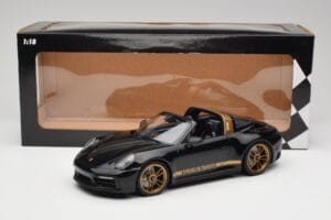 Porsche 911 992 Targa Porsche Design Черен & Златен Concept Minichamps 1:18 PORSCHE001 Метал — снимка 6 от 6