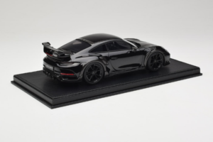 Porsche 911 992 TechArt GTstreet R Черен С Черни Джанти TechArt 1:18 REMC012 Смола — снимка 3 от 6