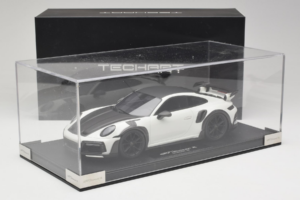 Porsche 911 992 TechArt GTstreet R Бял С Черни Джанти TechArt 1:18 REMC013 Смола — снимка 6 от 6