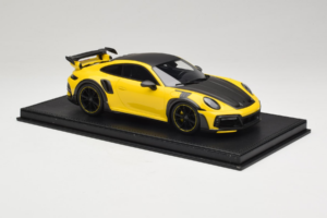 Porsche 911 992 TechArt GTstreet R Жълт С Черни Джанти TechArt 1:18 REMC011 Смола — снимка 4 от 6