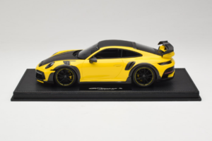 Porsche 911 992 TechArt GTstreet R Жълт С Черни Джанти TechArt 1:18 REMC011 Смола