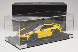 Porsche 911 992 TechArt GTstreet R Жълт С Черни Джанти TechArt 1:18 REMC011 Смола — снимка 6 от 6