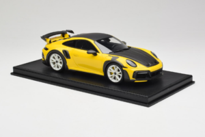 Porsche 911 992 TechArt GTstreet R Жълт С Бели Джанти TechArt 1:18 REMC015 Смола — снимка 3 от 6