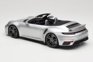 Porsche 911 992 Turbo S Кабриолет Сребрист Minichamps 1:18 155069082 Метал — снимка 5 от 6