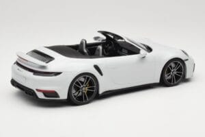 Porsche 911 992 Turbo S Кабриолет White Metallic Minichamps 1:18 155069080 Метал — снимка 2 от 6