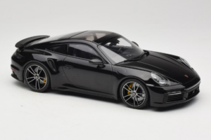 Porsche 911 992 Turbo S Черен Minichamps 1:18 WAP02117BOL002 Метал — снимка 4 от 6