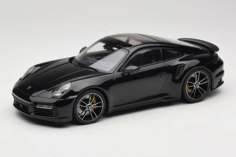 Porsche 911 992 Turbo S Черен Minichamps 1:18 WAP02117BOL002 Метал