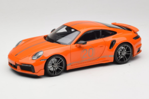 Porsche 911 992 Turbo S Coupe Sport Design Оранжев Minichamps 1:18 113069074 Метал