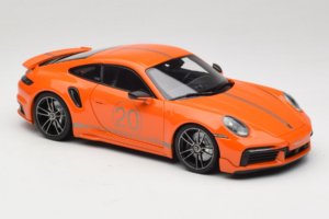 Porsche 911 992 Turbo S Coupe Sport Design Оранжев Minichamps 1:18 113069074 Метал — снимка 6 от 8