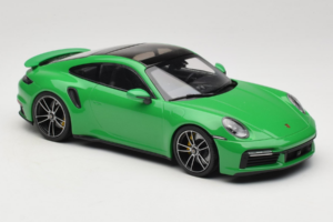 Porsche 911 992 Turbo S Зелен Minichamps 1:18 153069077 Метал — снимка 4 от 6