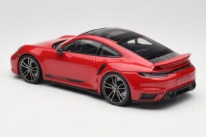 Porsche 911 992 Turbo S Червен Minichamps 1:18 155069070 Метал — снимка 5 от 6