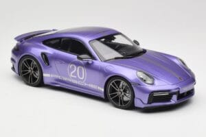 Porsche 911 992 Turbo S Sport Design Package Viola Metallic Minichamps 1:18 155069174 Метал — снимка 4 от 6