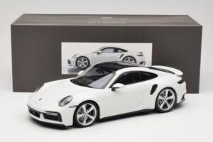 Porsche 911 Turbo S 992 Бял Minichamps 1:18 WAP0211620RTRB Метал — снимка 6 от 6