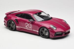 Porsche 911 992 Turbo S със Sport Design Package Червен Minichamps 1:18 155069172 Метал — снимка 4 от 6
