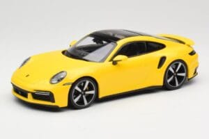 Porsche 911 992 Turbo S Жълт Minichamps 1:18 155069071 Метал