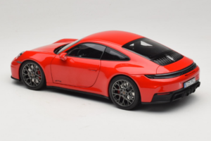 Porsche 911 992.2 Carrera 4 GTS Guards Red Norev 1:18 187171 Метал — снимка 7 от 8