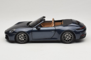 Porsche 911 992.2 Carrera Кабриолет Yachting Blue Norev 1:18 187180 Метал — снимка 4 от 8