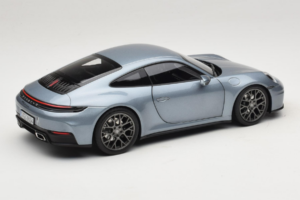 Porsche 911 992.2 Carrera Polar Silver Metallic Norev 1:18 187170 Метал — снимка 3 от 8