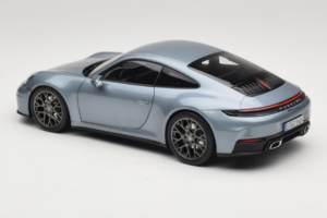Porsche 911 992.2 Carrera Polar Silver Metallic Norev 1:18 187170 Метал — снимка 7 от 8