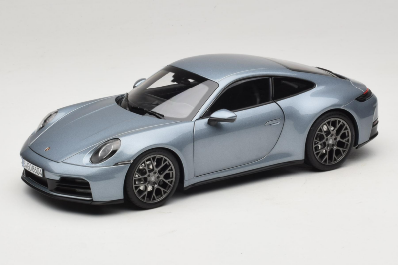 Porsche 911 992.2 Carrera Polar Silver Metallic Norev 1:18 187170 Метал