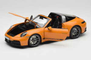Porsche 911 992.2 Targa 4 GTS Bahama Yellow Norev 1:18 187190 Метал — снимка 2 от 10