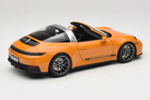 Porsche 911 992.2 Targa 4 GTS Bahama Yellow Norev 1:18 187190 Метал — снимка 4 от 10