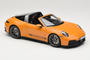 Porsche 911 992.2 Targa 4 GTS Bahama Yellow Norev 1:18 187190 Метал — снимка 8 от 10